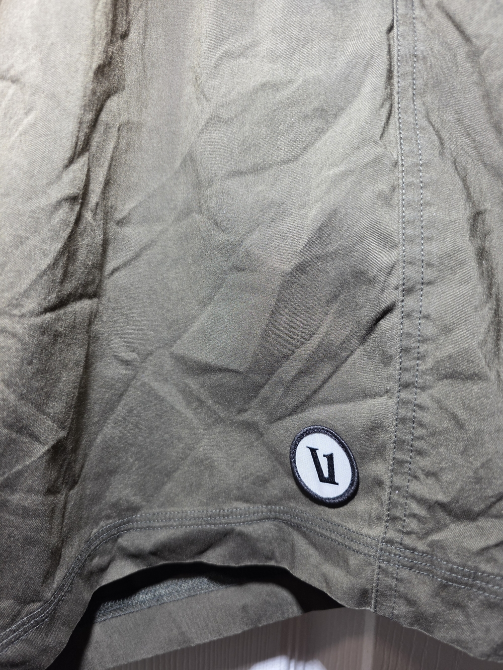 Vuori Men's Banks Hybrid Swim Shorts Olive Green Size L Lined Stretch Pocket - Picture 8 of 9